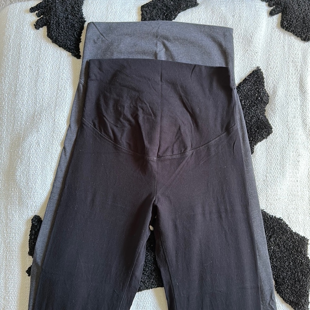 Maternity bootleg yoga pants (2)